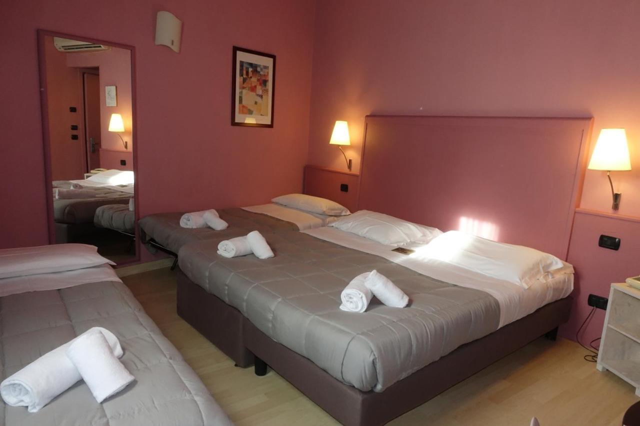 Hotel Corallo ริมินี ภายนอก รูปภาพ