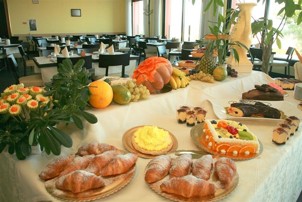 Hotel Corallo ริมินี ภายนอก รูปภาพ