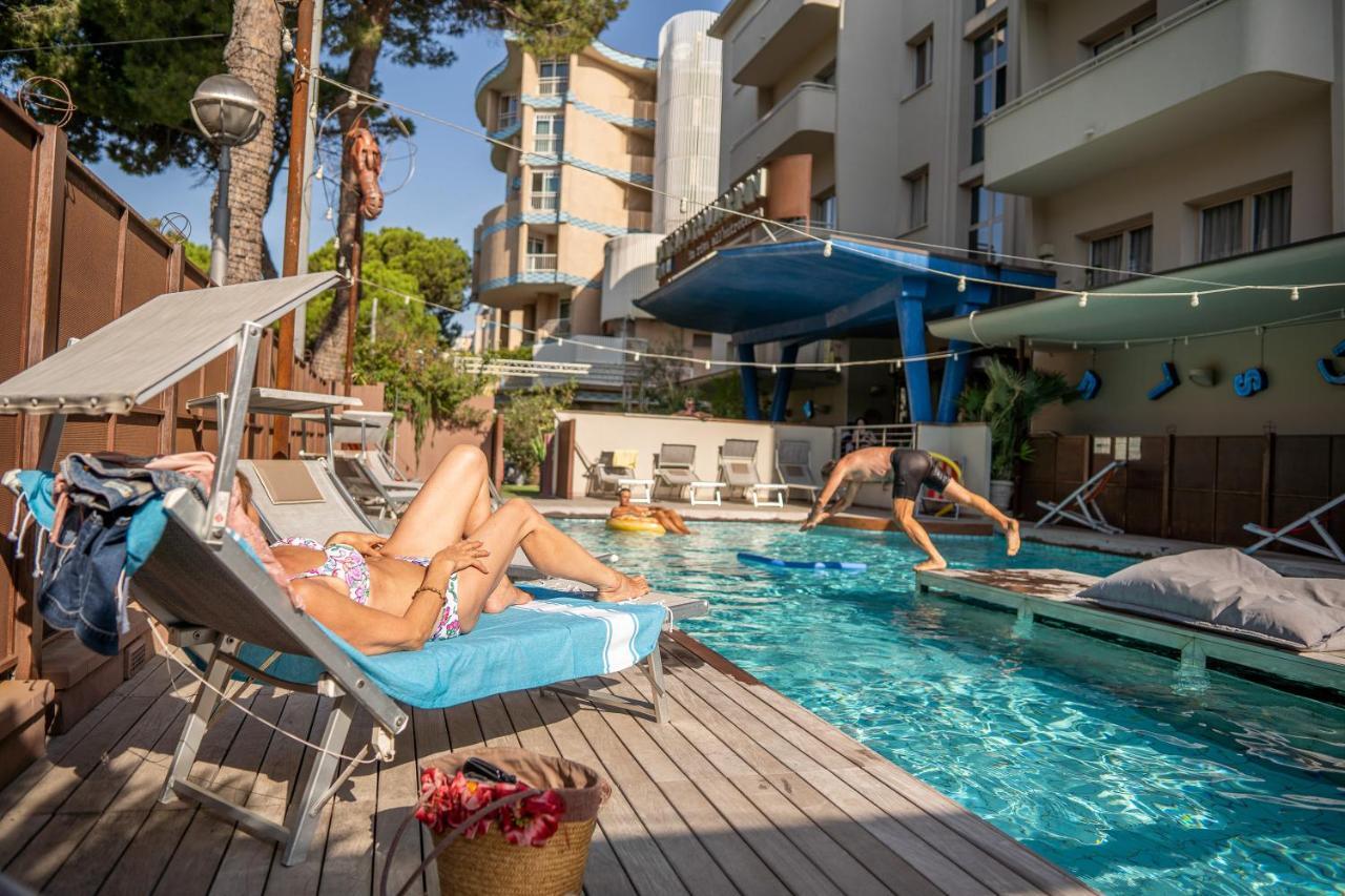 Hotel Corallo ริมินี ภายนอก รูปภาพ